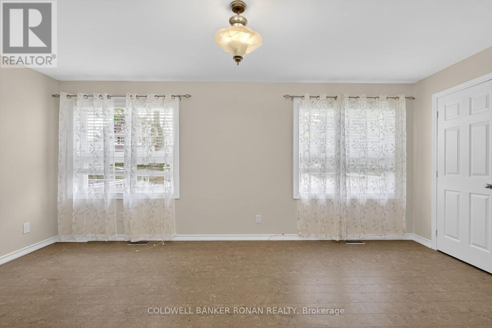 118 QUEEN STREET Image 15