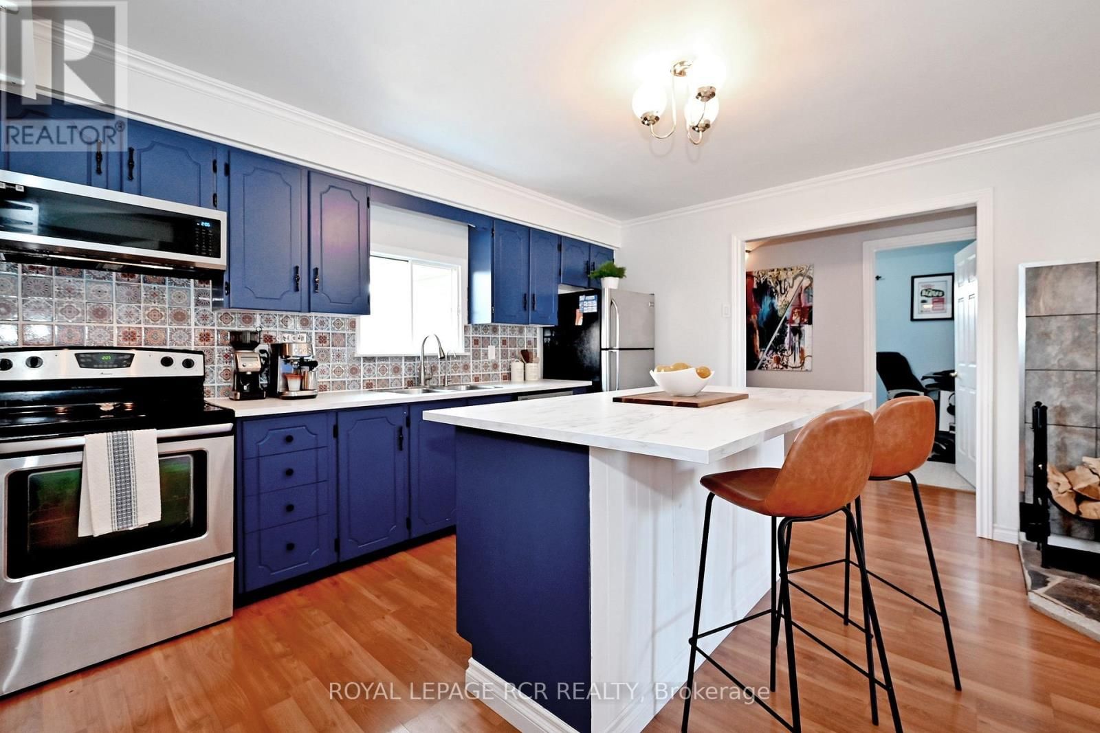 993 BARTON AVENUE Image 13