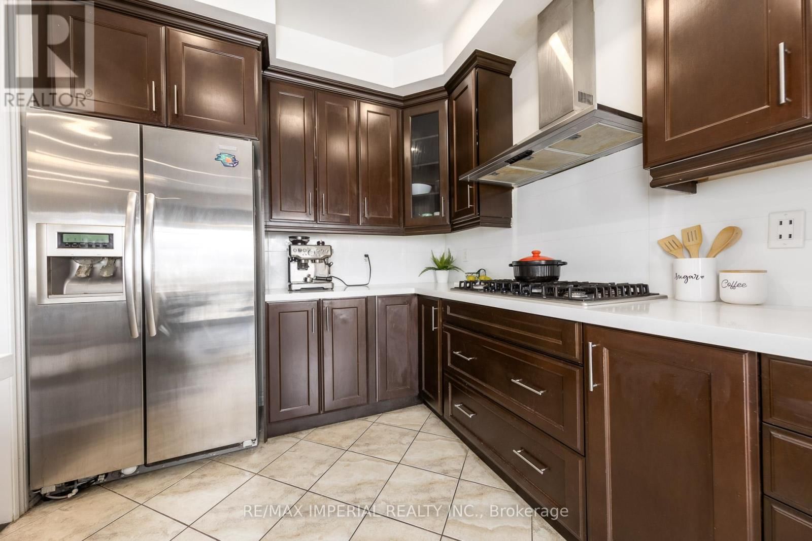 201 SHIRRICK DRIVE Image 17