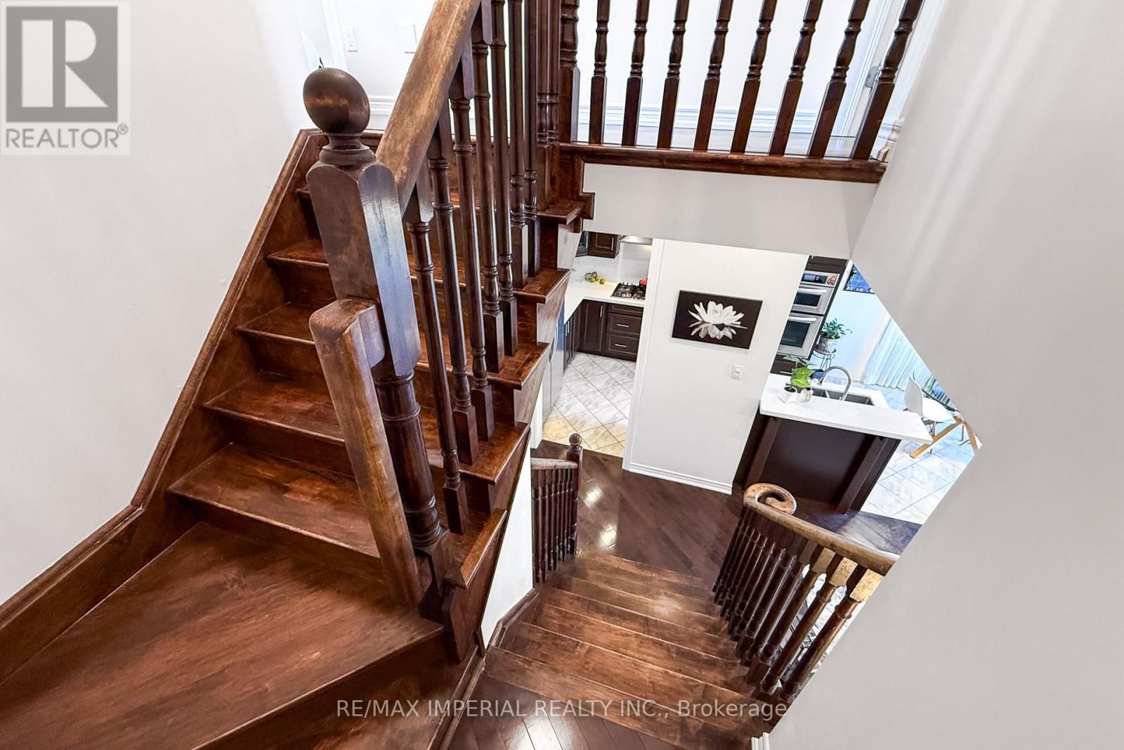 201 SHIRRICK DRIVE Image 24