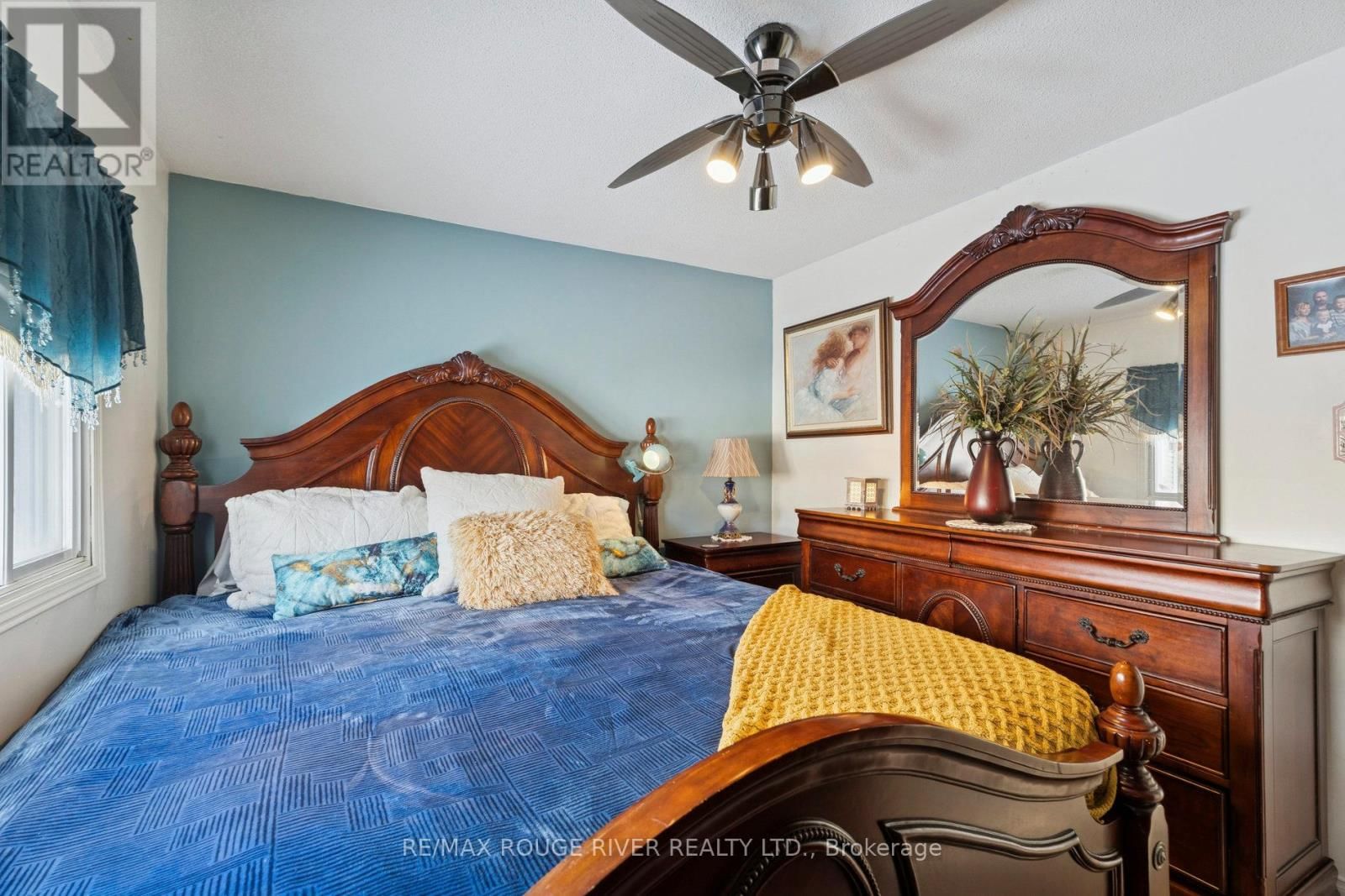 35 HAWTHORNE DRIVE Image 21