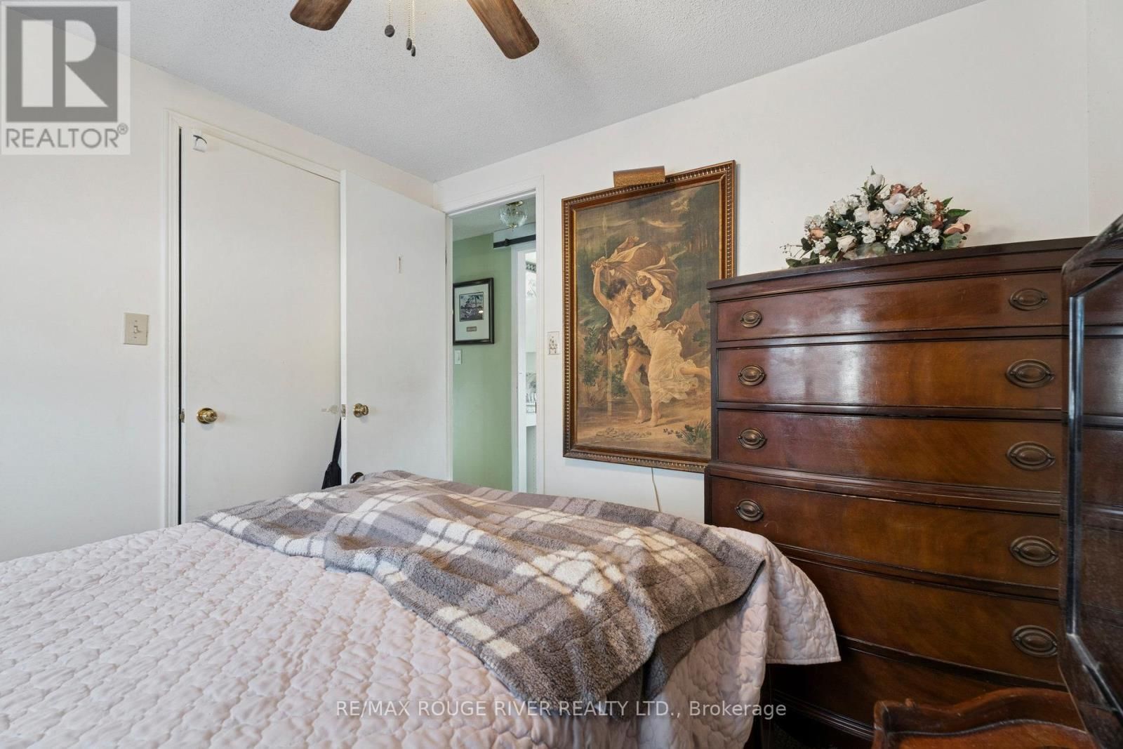 35 HAWTHORNE DRIVE Image 26