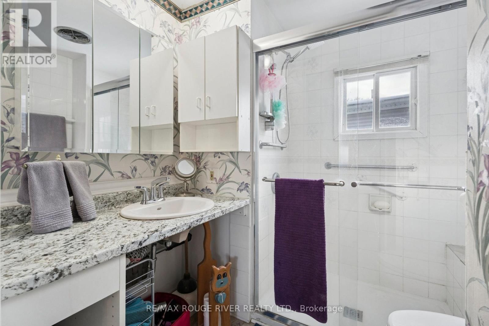 35 HAWTHORNE DRIVE Image 27