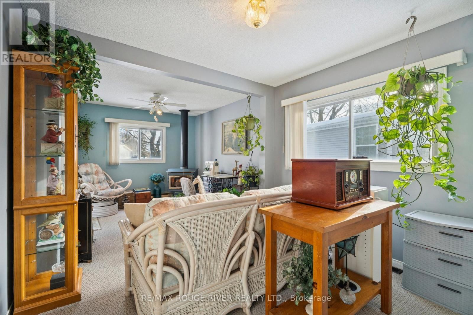 35 HAWTHORNE DRIVE Image 29