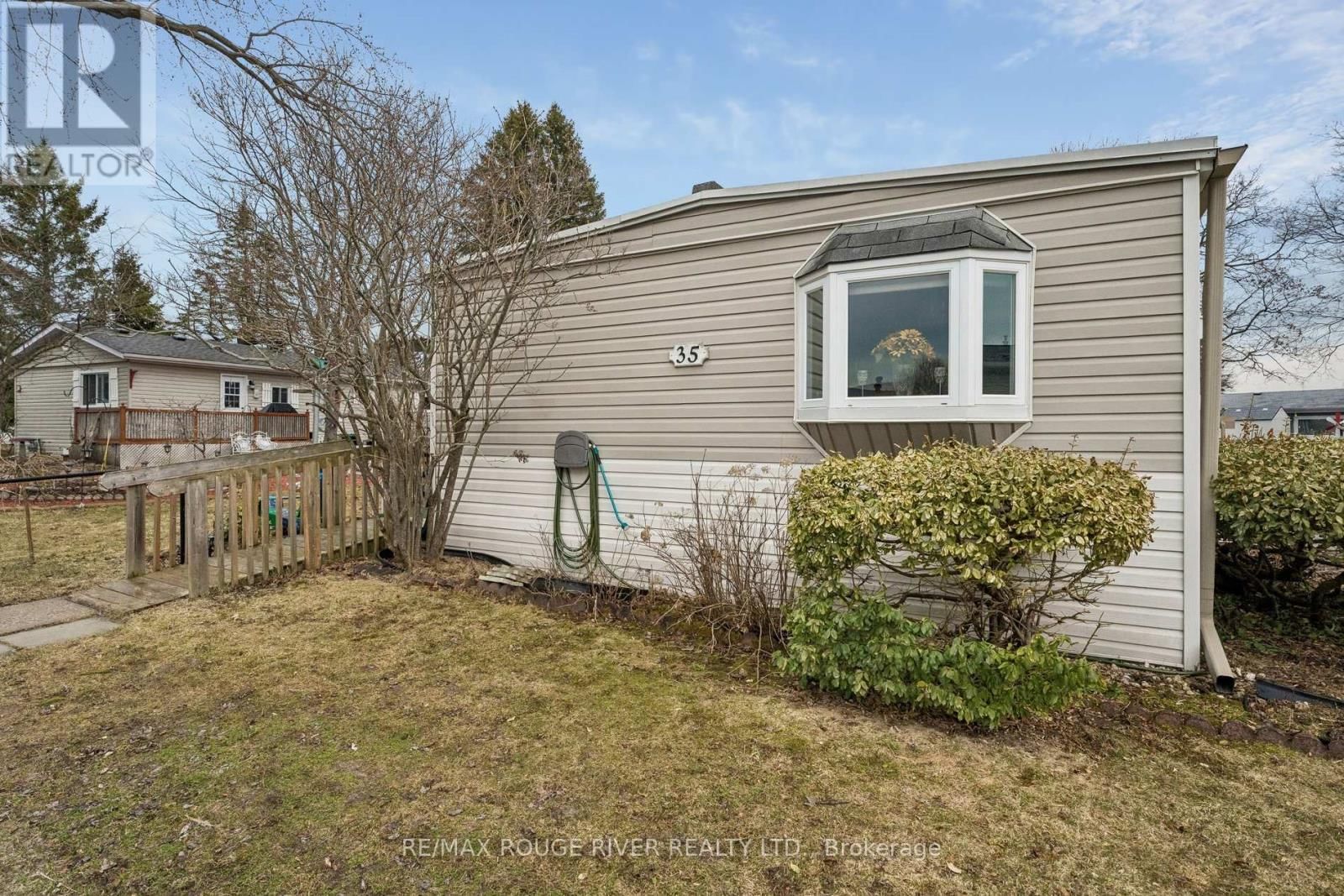 35 HAWTHORNE DRIVE Image 42