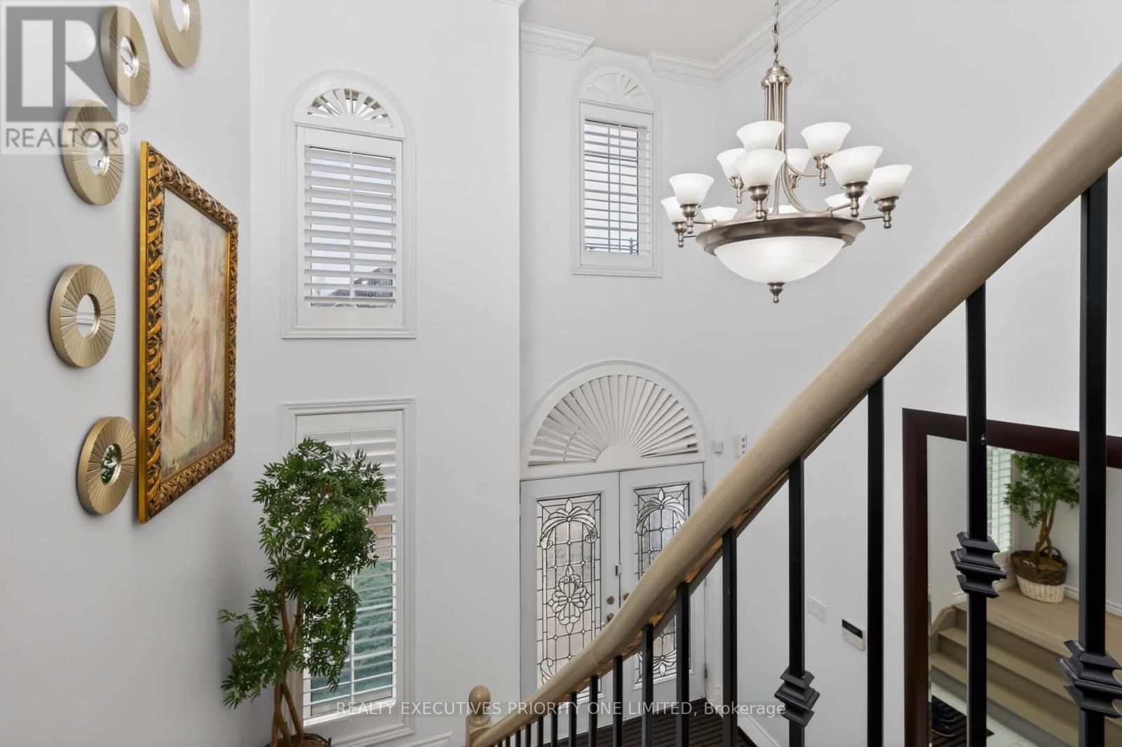 130 GREENVIEW CIRCLE Image 23