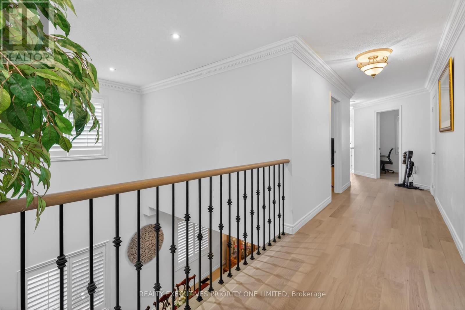 130 GREENVIEW CIRCLE Image 26