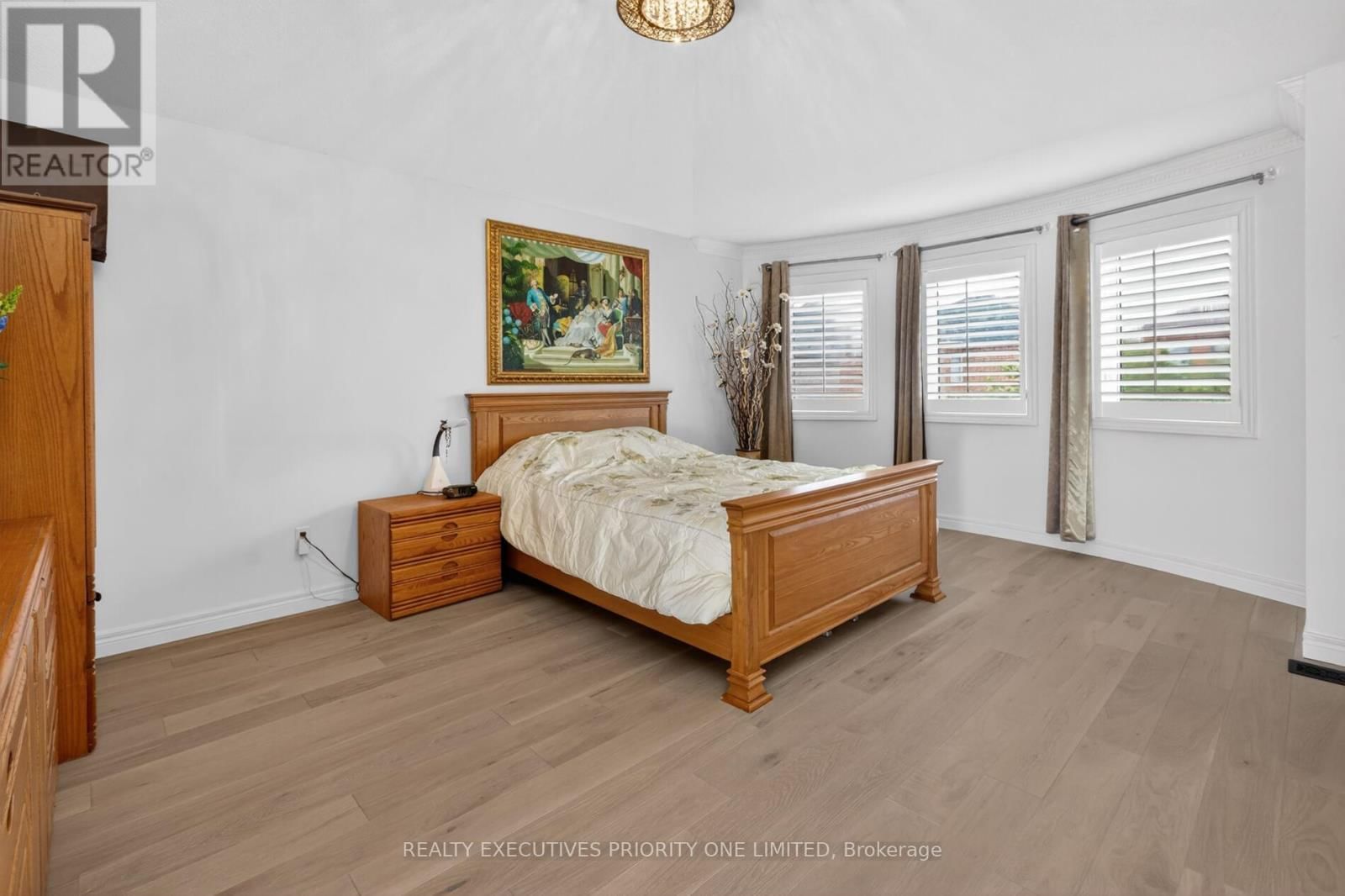 130 GREENVIEW CIRCLE Image 27