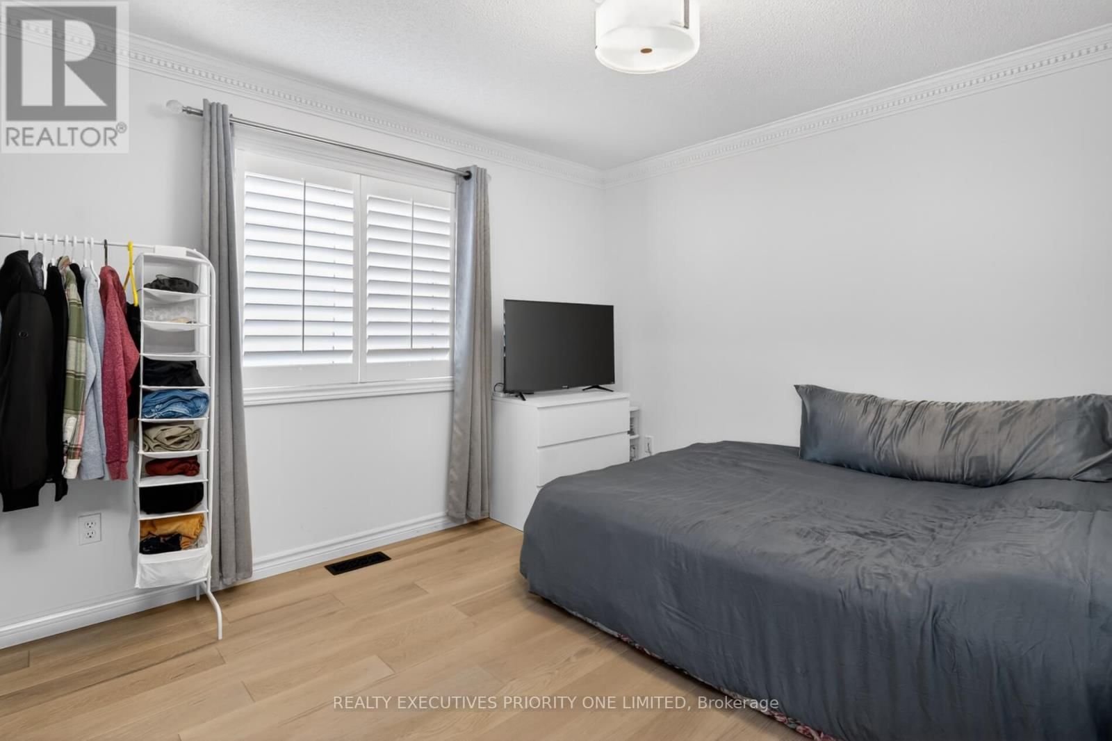 130 GREENVIEW CIRCLE Image 36