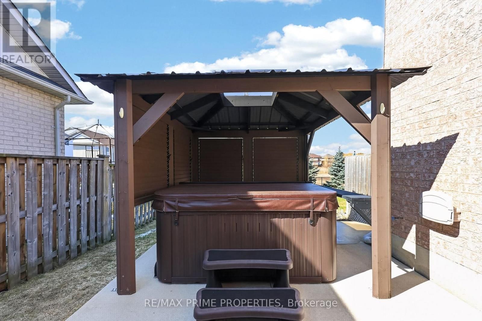 472 KING STREET EAST Image 32