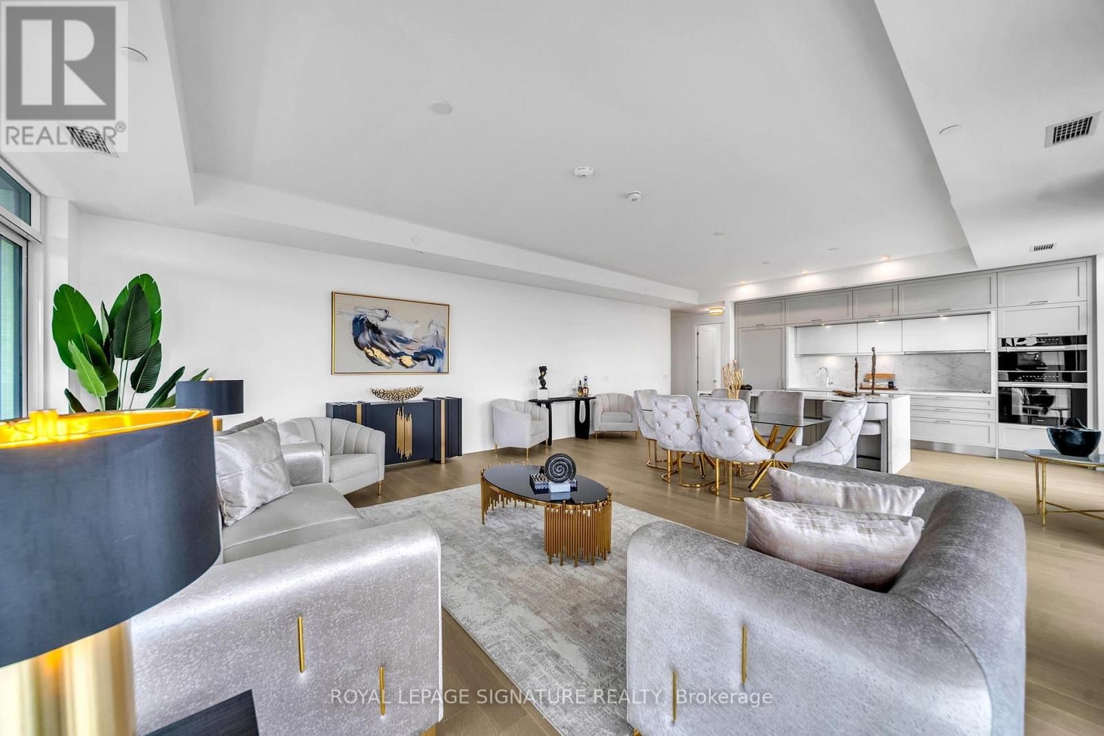 617 - 399 ROYAL ORCHARD BOULEVARD Image 11