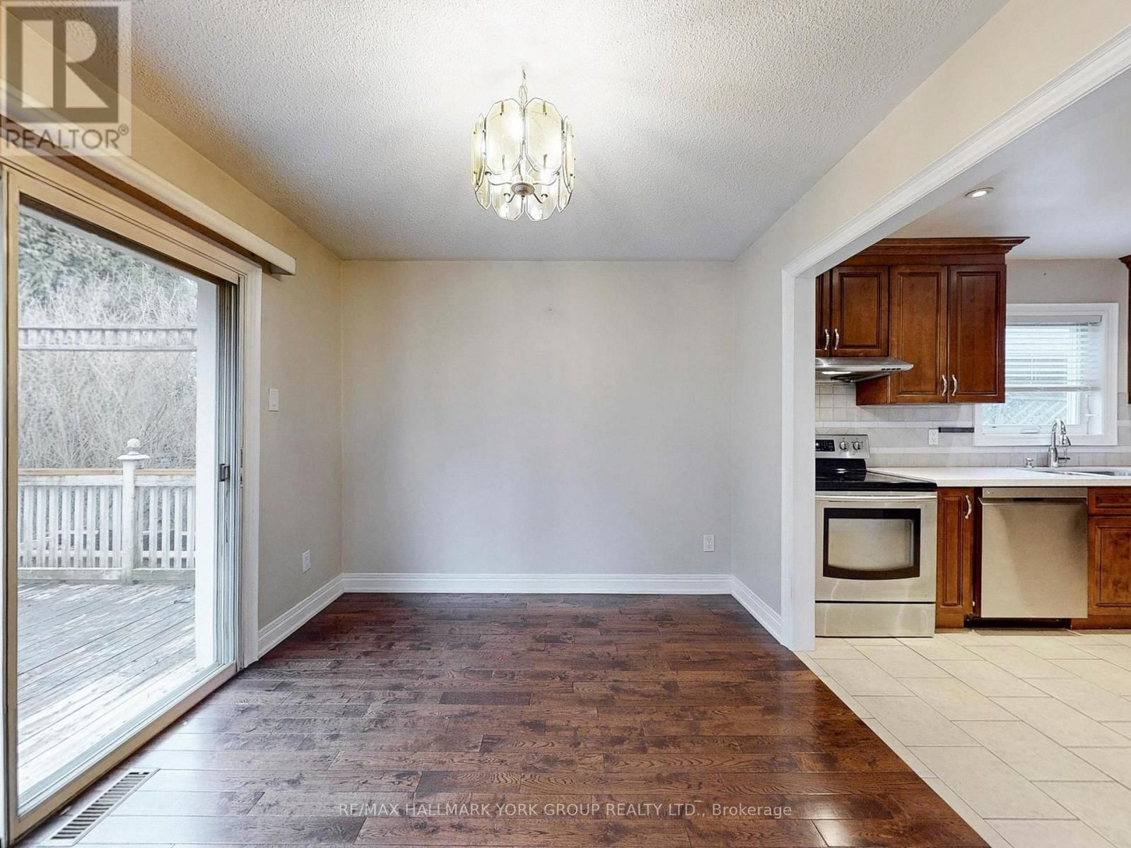 161 SPRUCE STREET Image 13