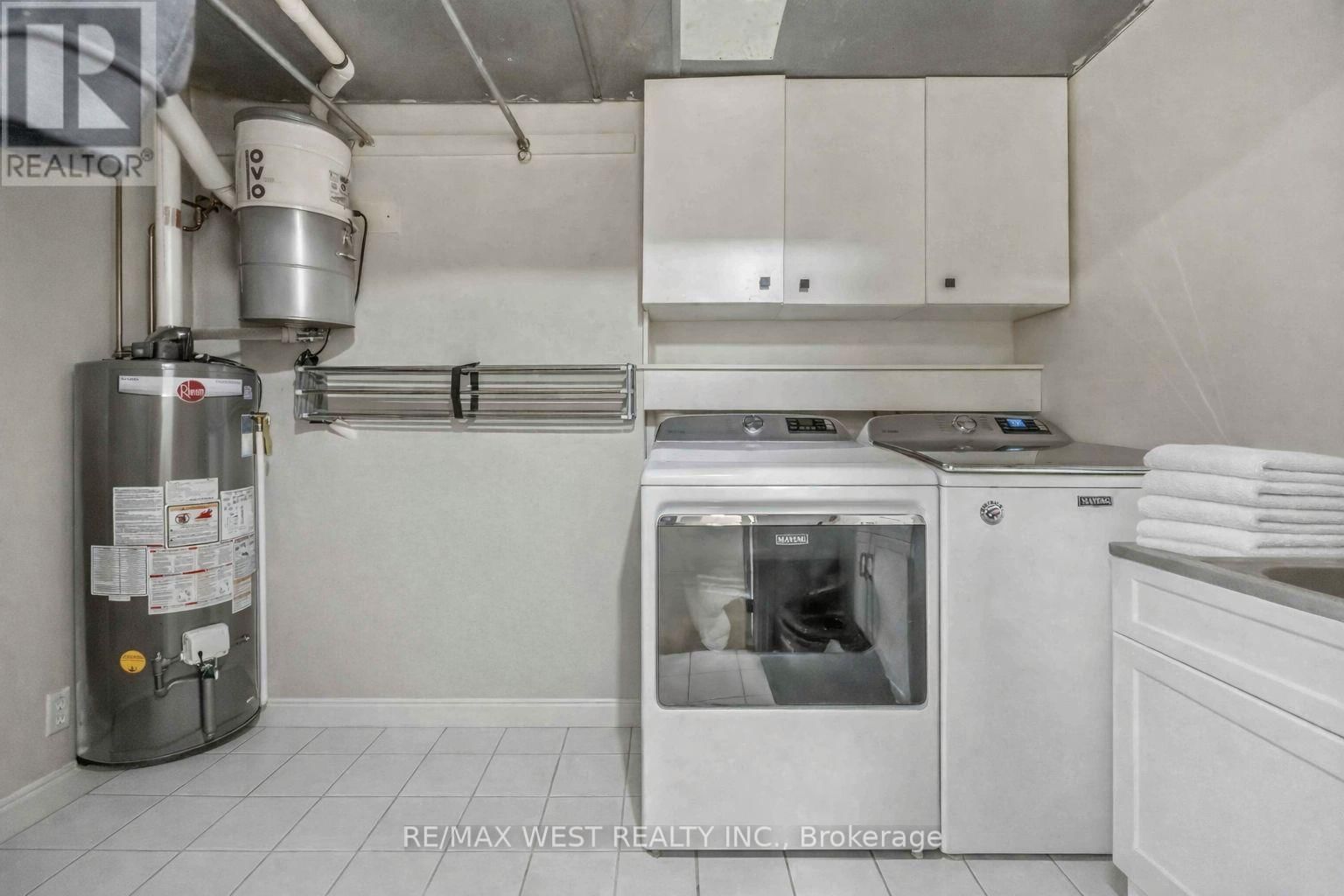 TH #10 - 100 ARBORS LANE Image 31