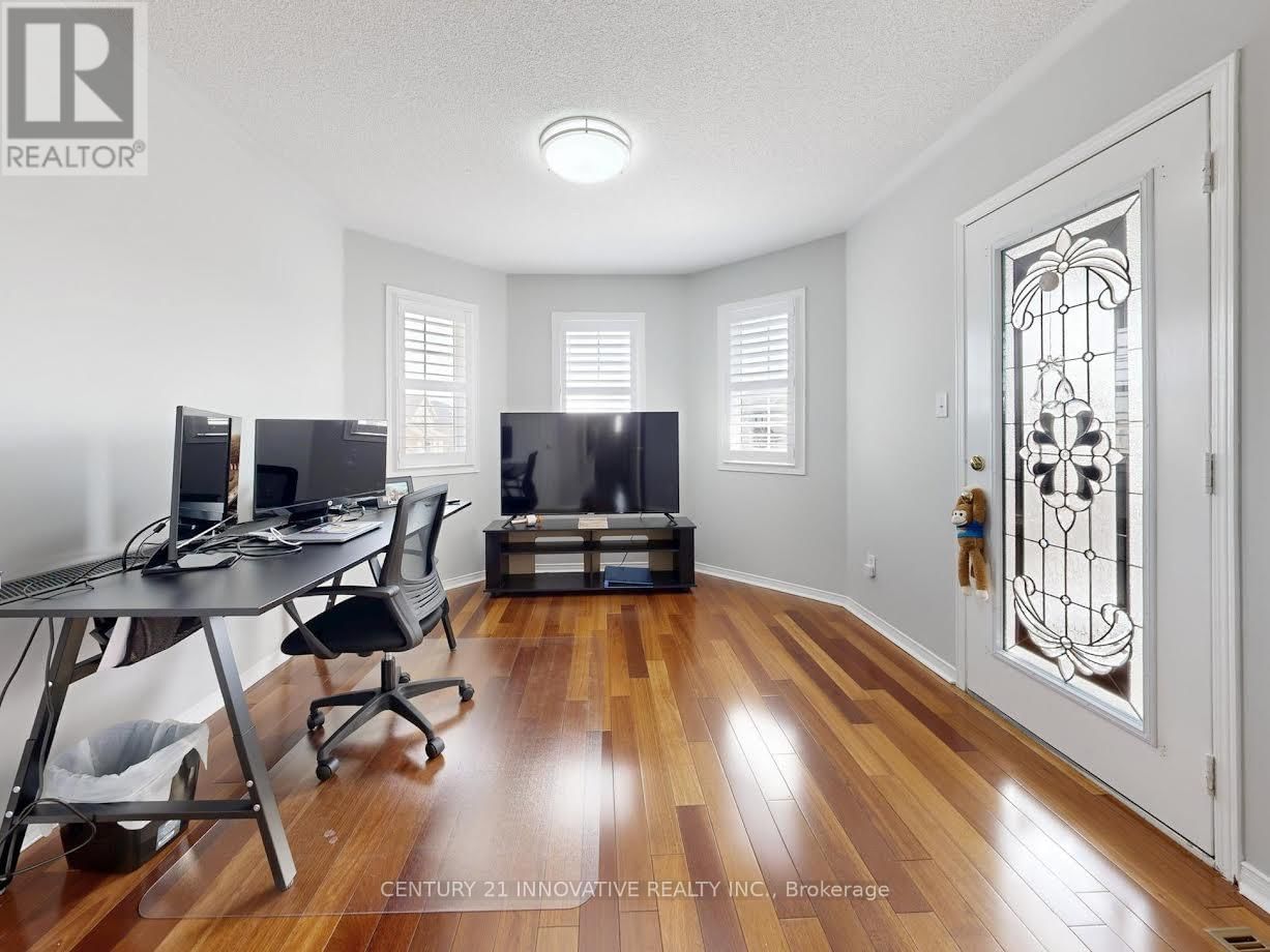 336 ST JOAN OF ARC AVENUE Image 38