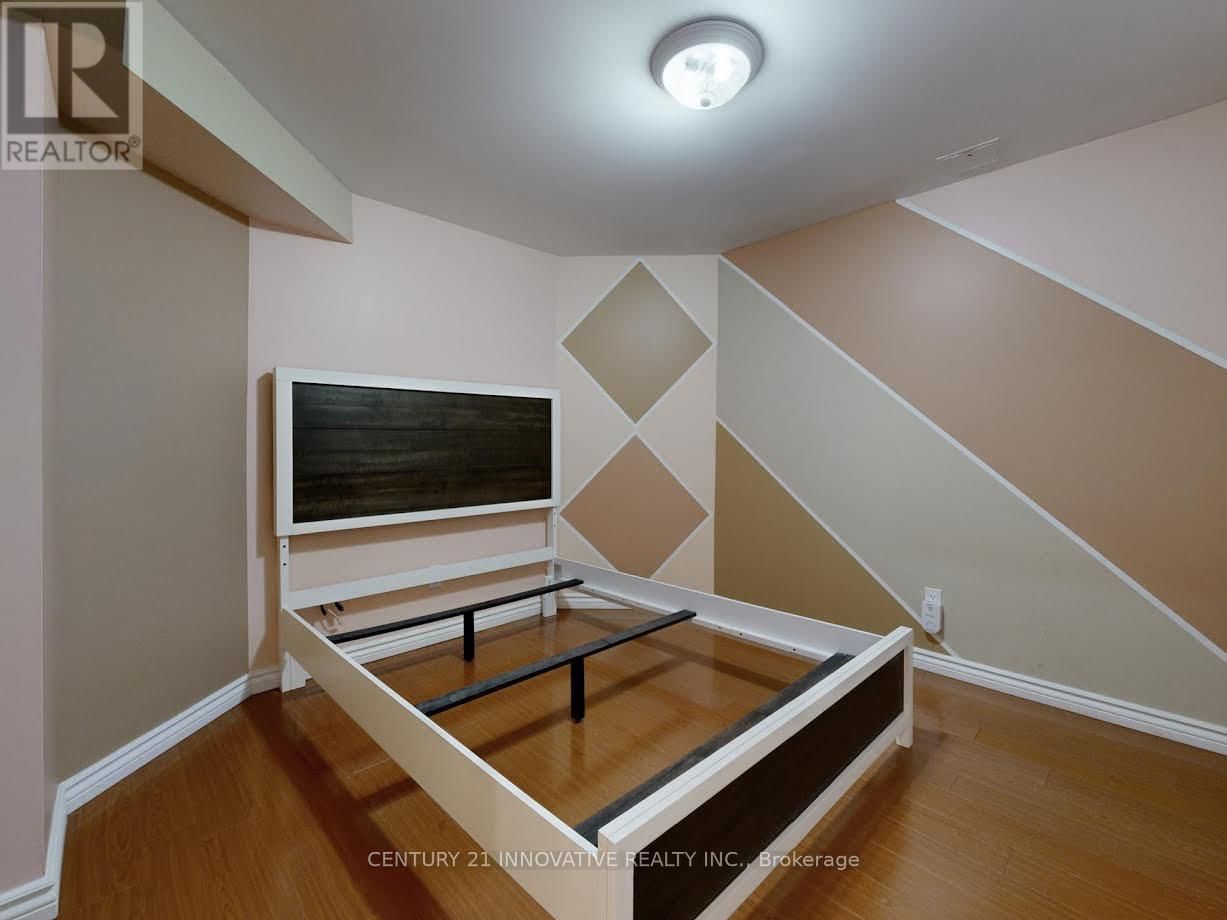 336 ST JOAN OF ARC AVENUE Image 45