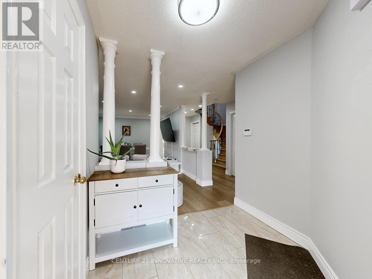 336 ST JOAN OF ARC AVENUE Image 5