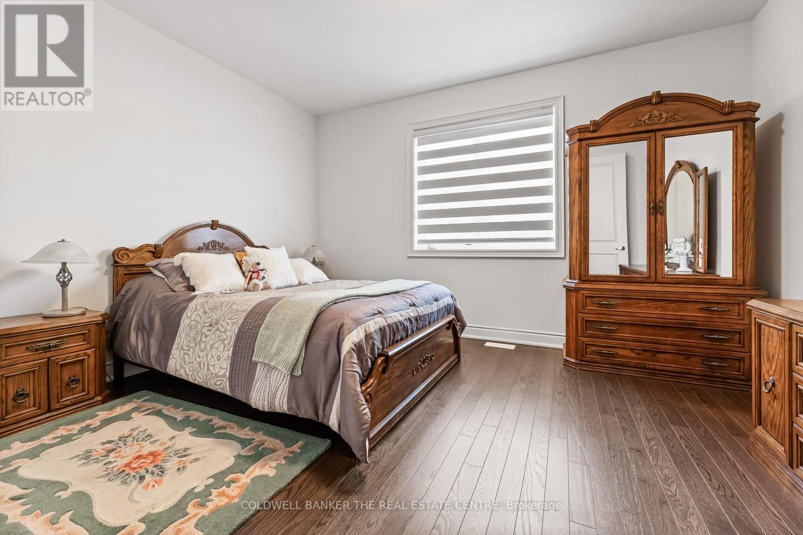 28 BELLFLOWER CRESCENT Image 23