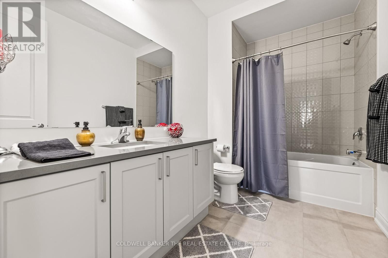 28 BELLFLOWER CRESCENT Image 26