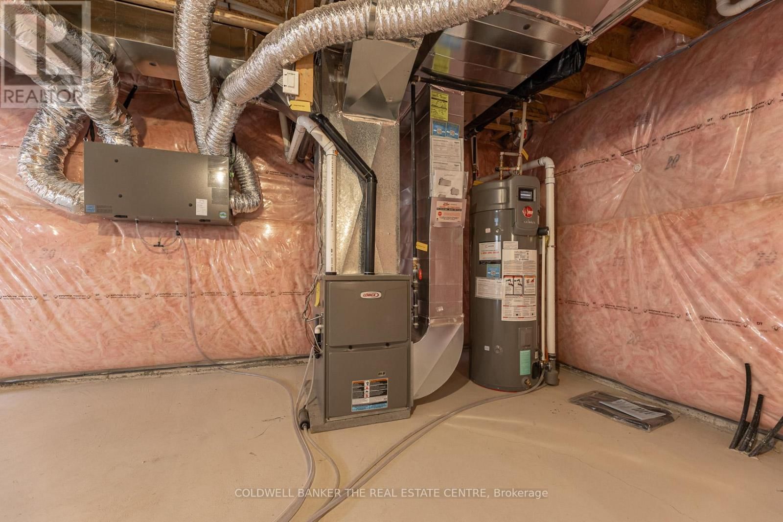 28 BELLFLOWER CRESCENT Image 33