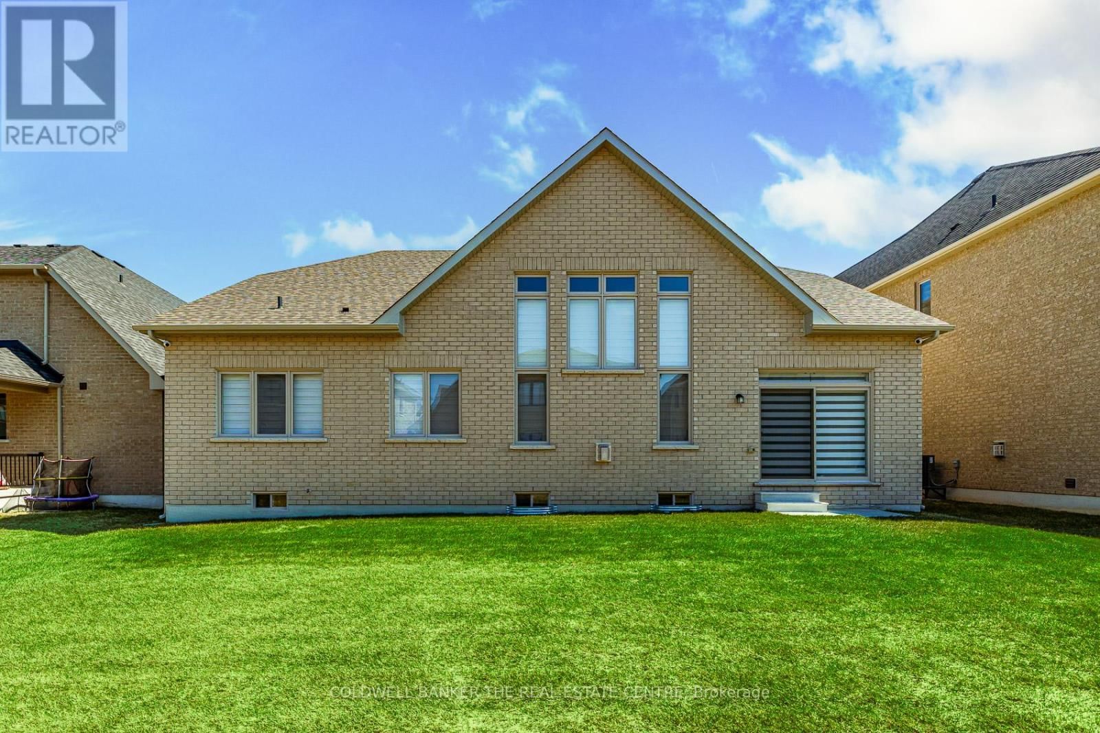 28 BELLFLOWER CRESCENT Image 34