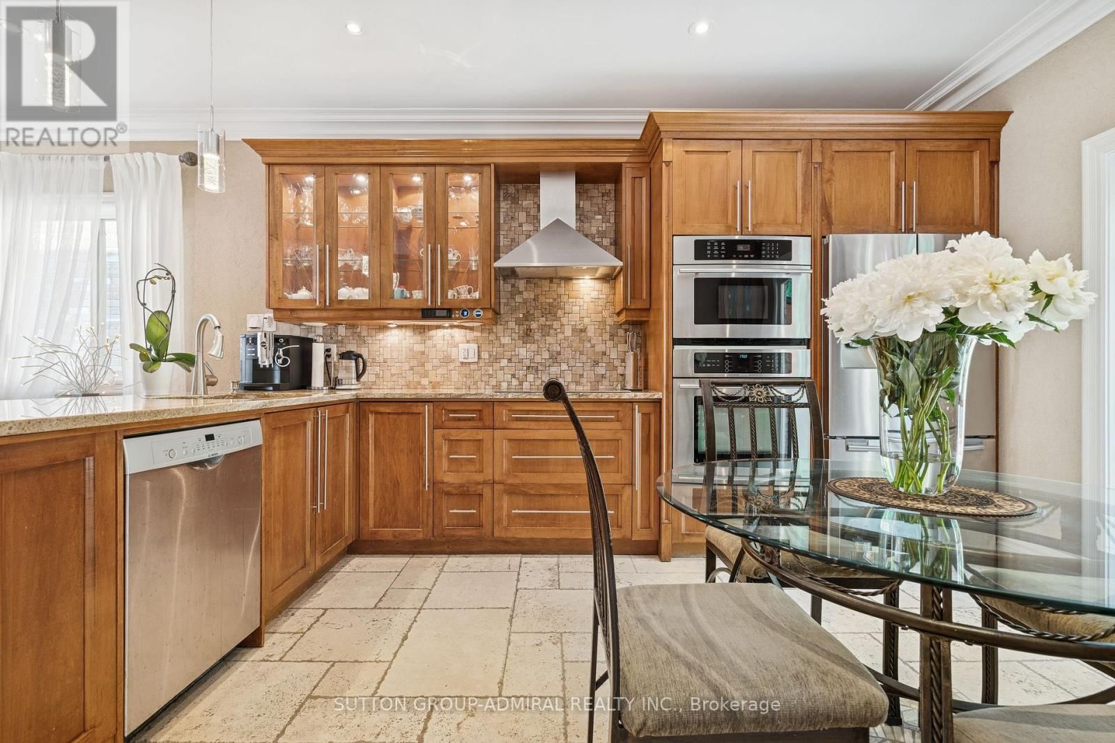 1221 LAURAND STREET Image 14