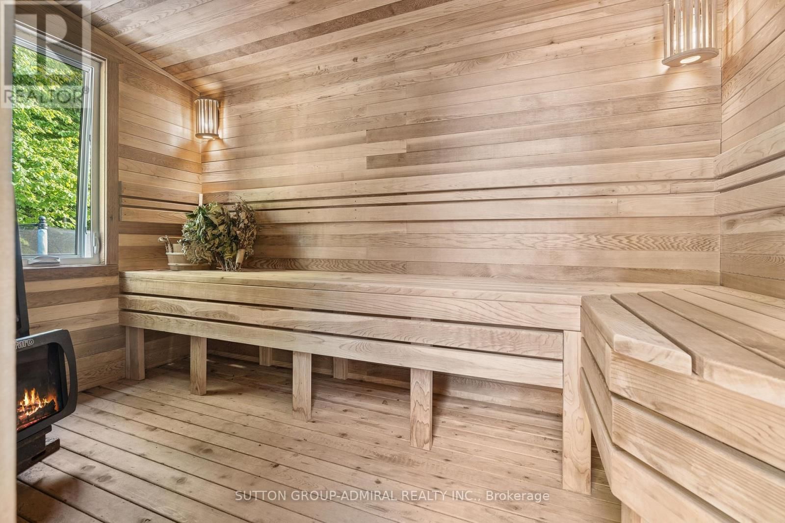 1221 LAURAND STREET Image 32