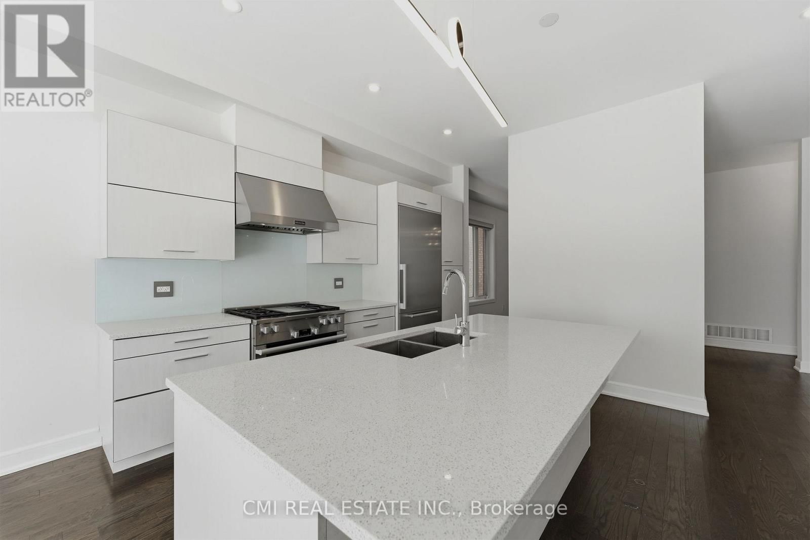 392 FARRELL ROAD Image 38