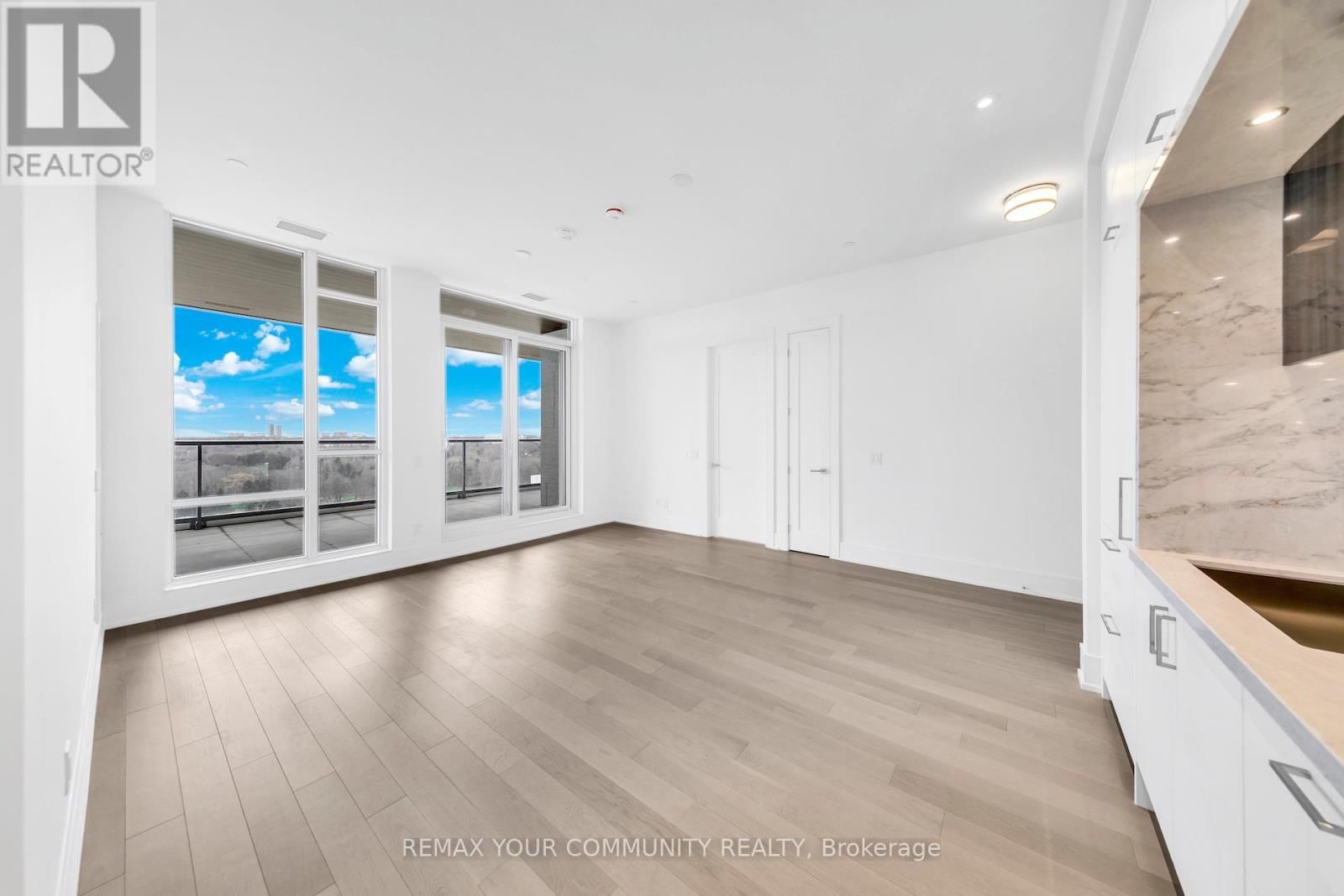 PH05 - 397 ROYAL ORCHARD BOULEVARD Image 13