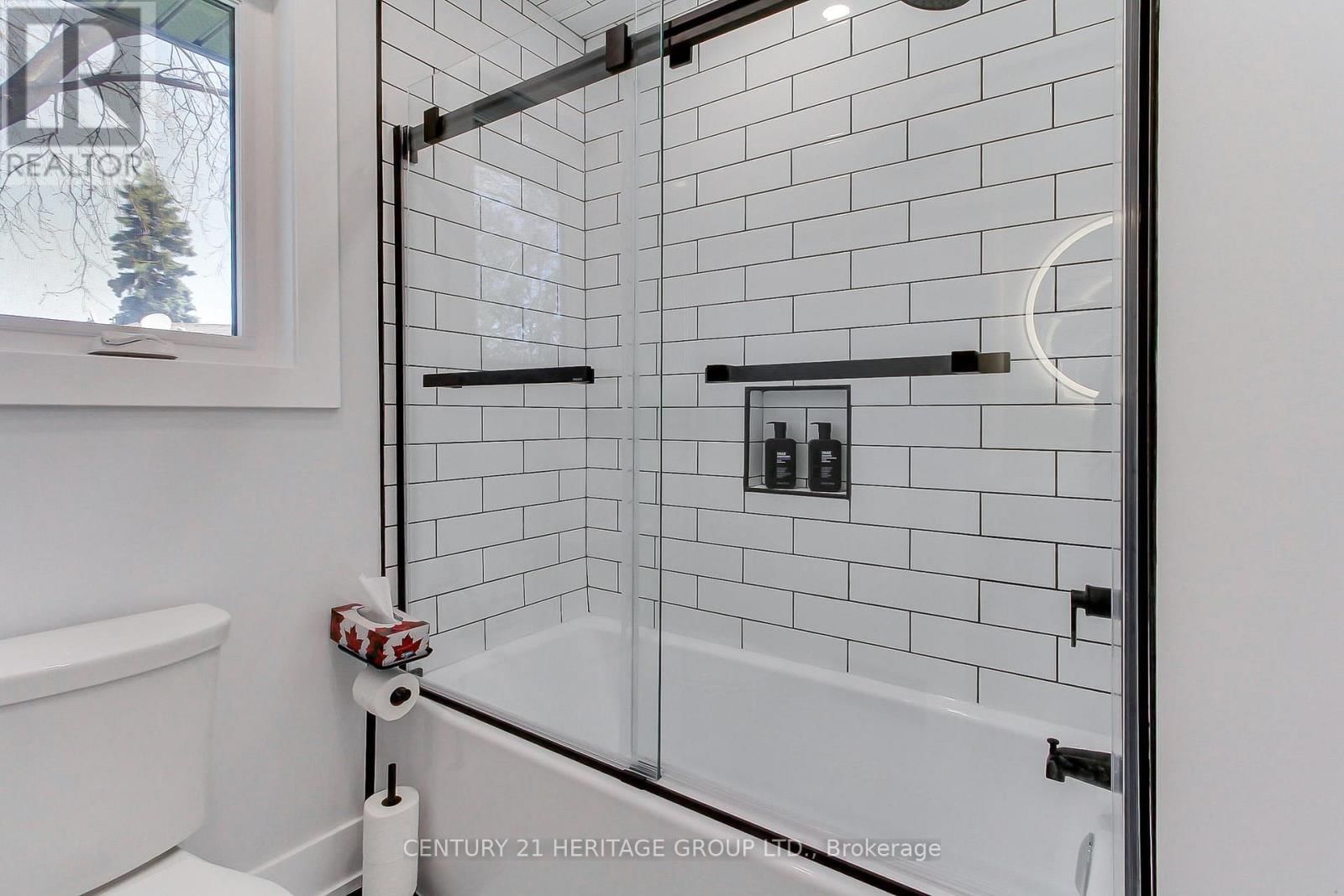 69 MARLIN COURT Image 12