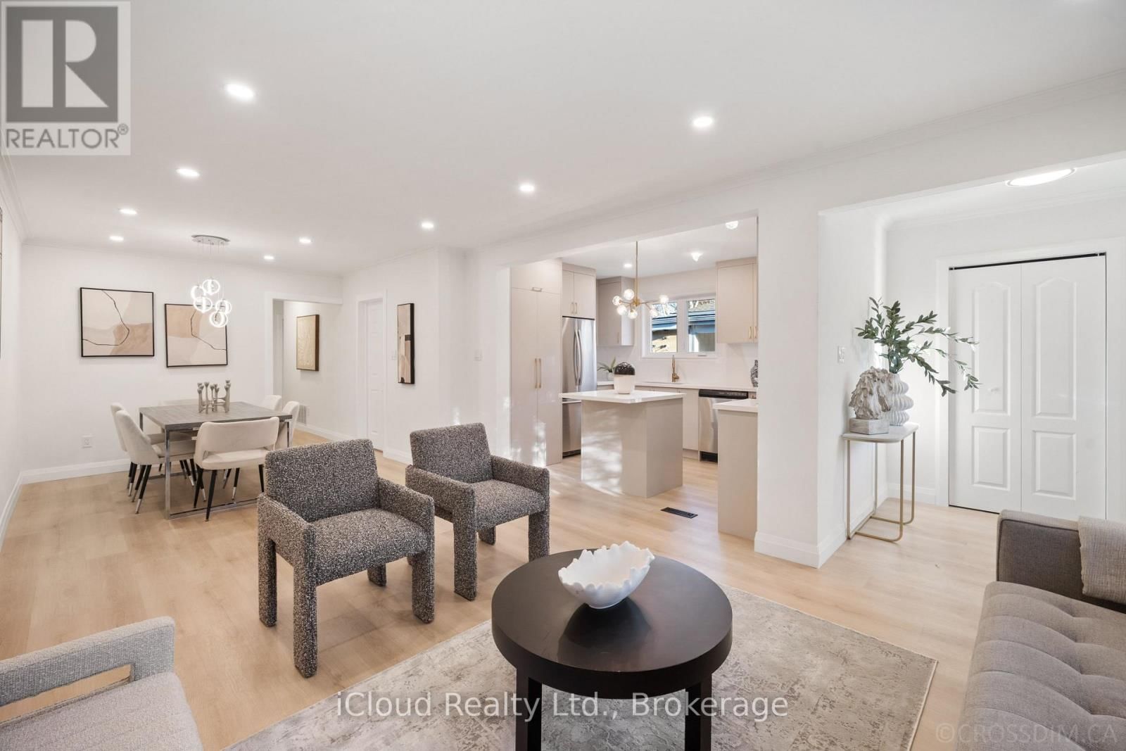 107 BAYVIEW PARKWAY Image 1