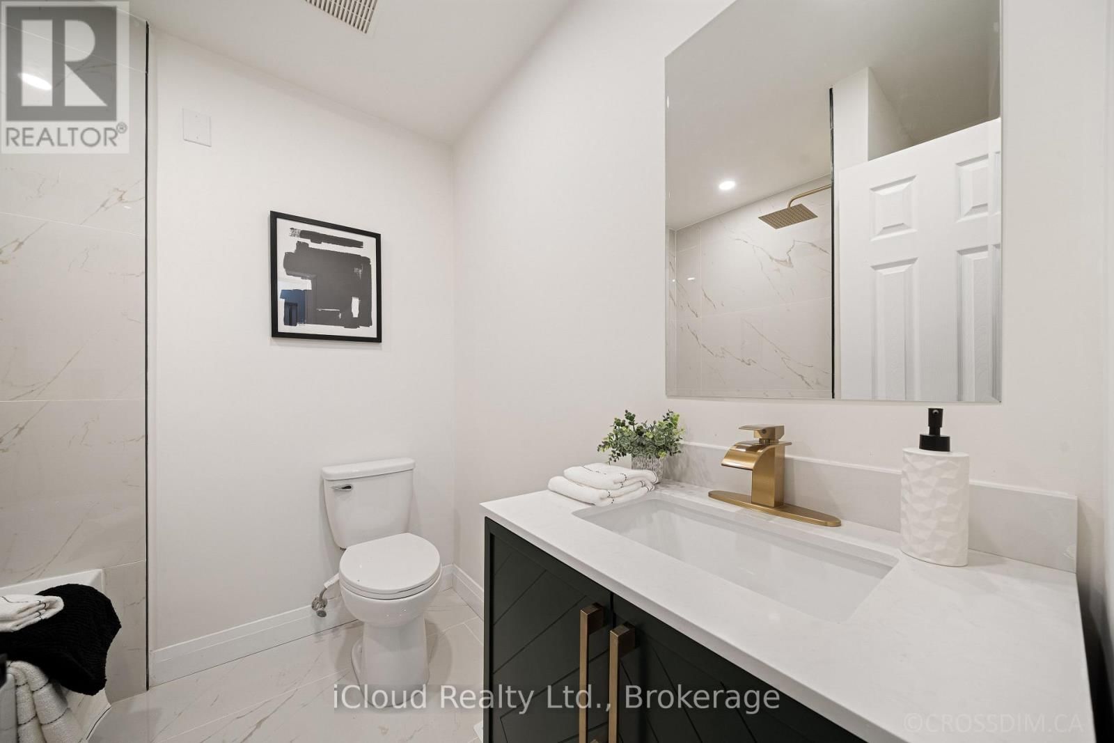 107 BAYVIEW PARKWAY Image 23