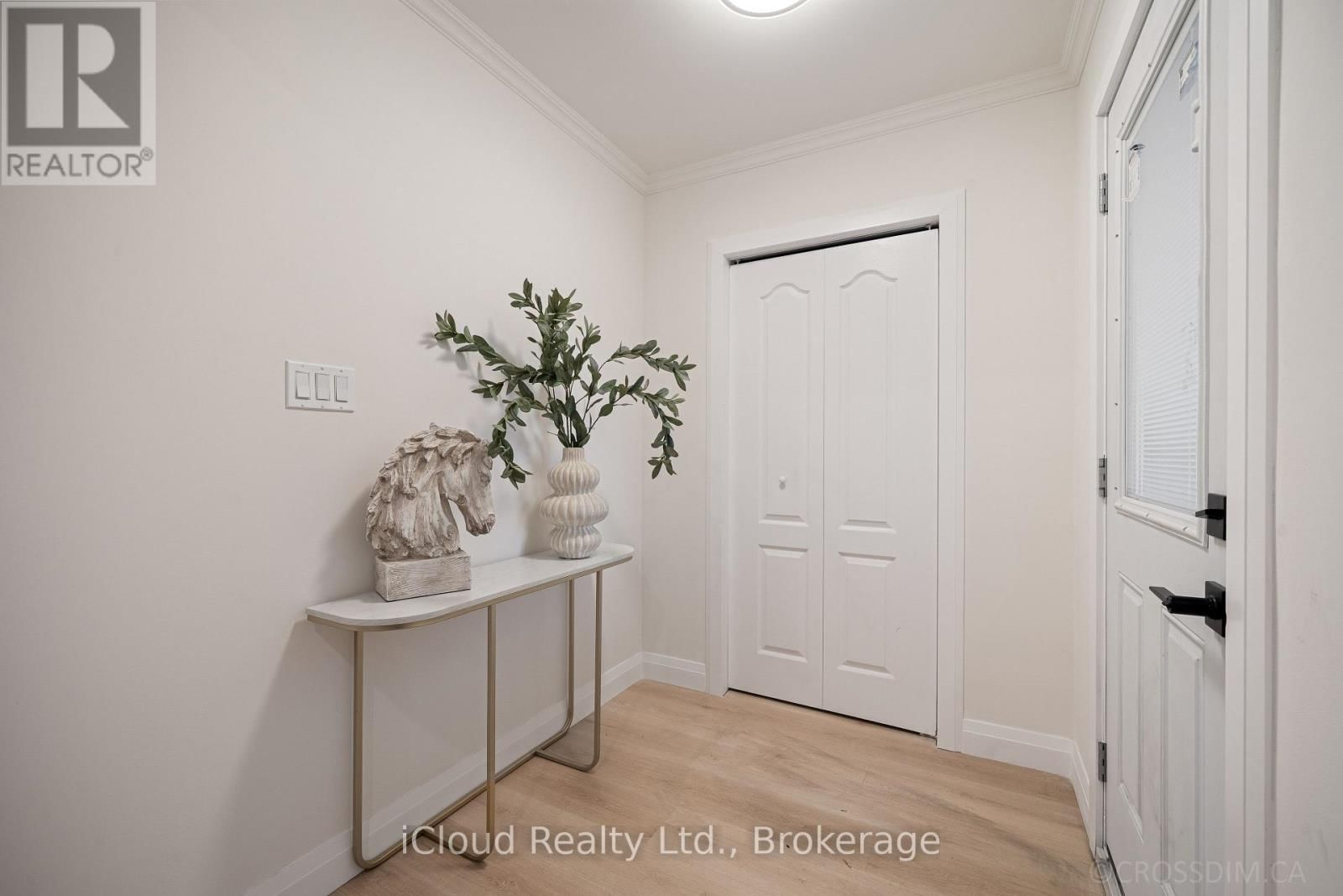 107 BAYVIEW PARKWAY Image 29