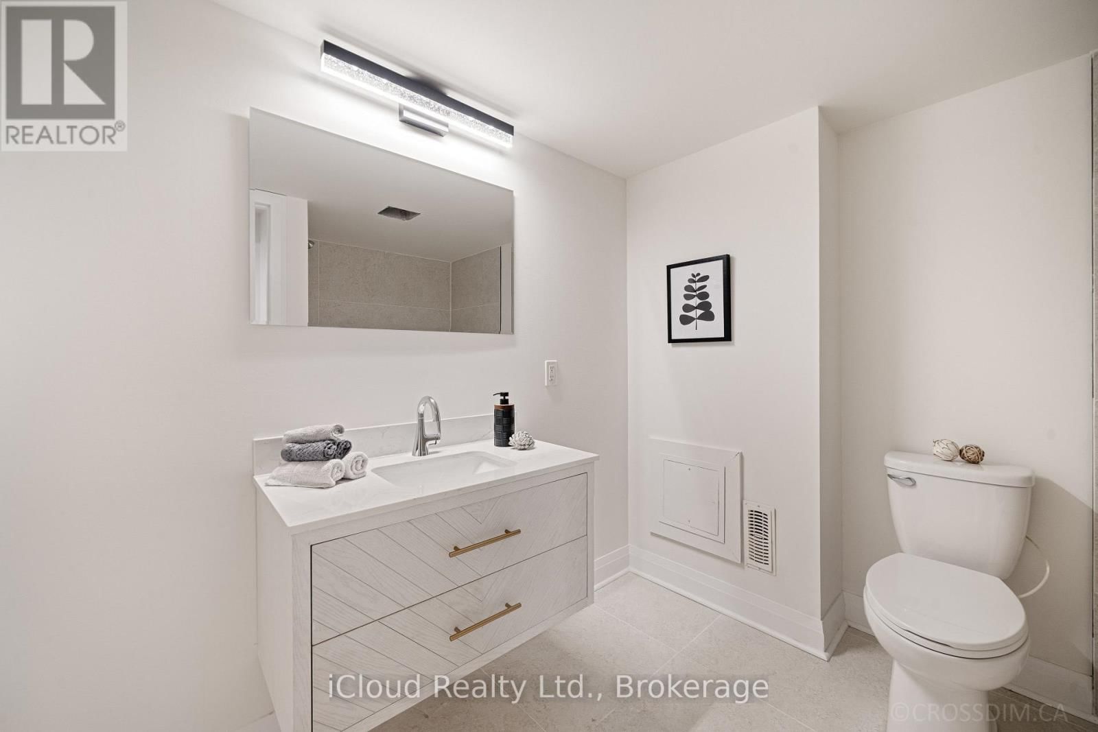 107 BAYVIEW PARKWAY Image 41