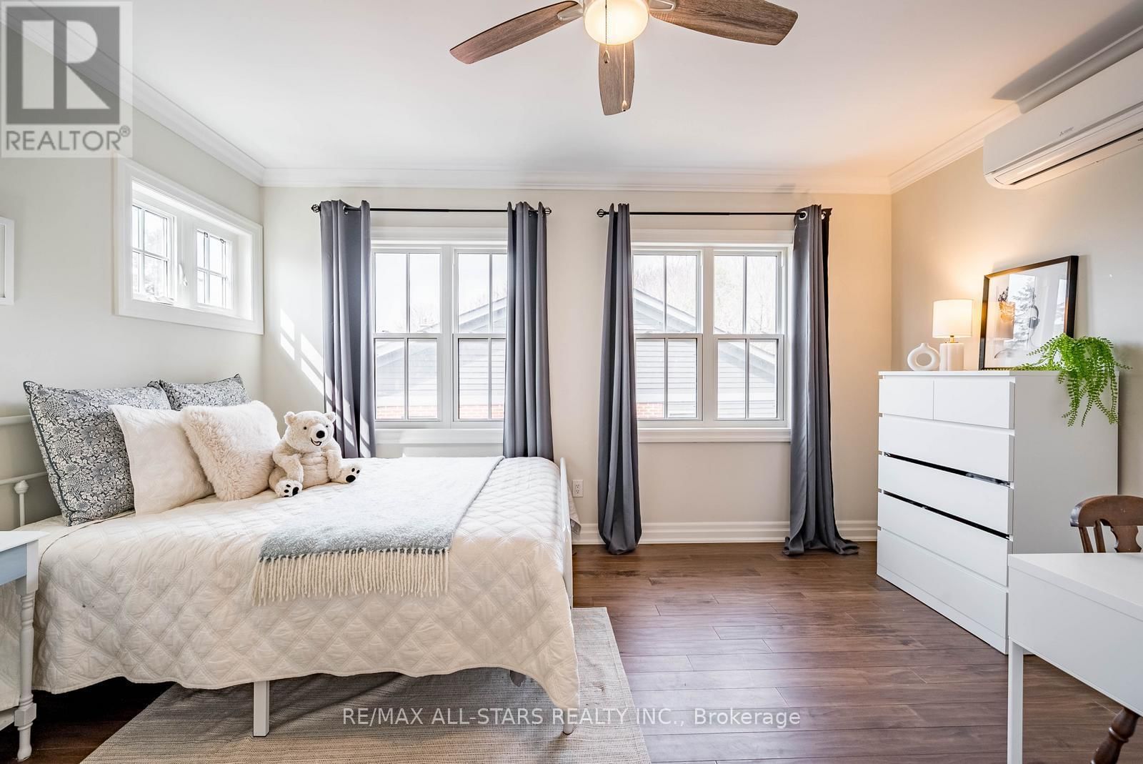 91 MANITOBA STREET Image 27