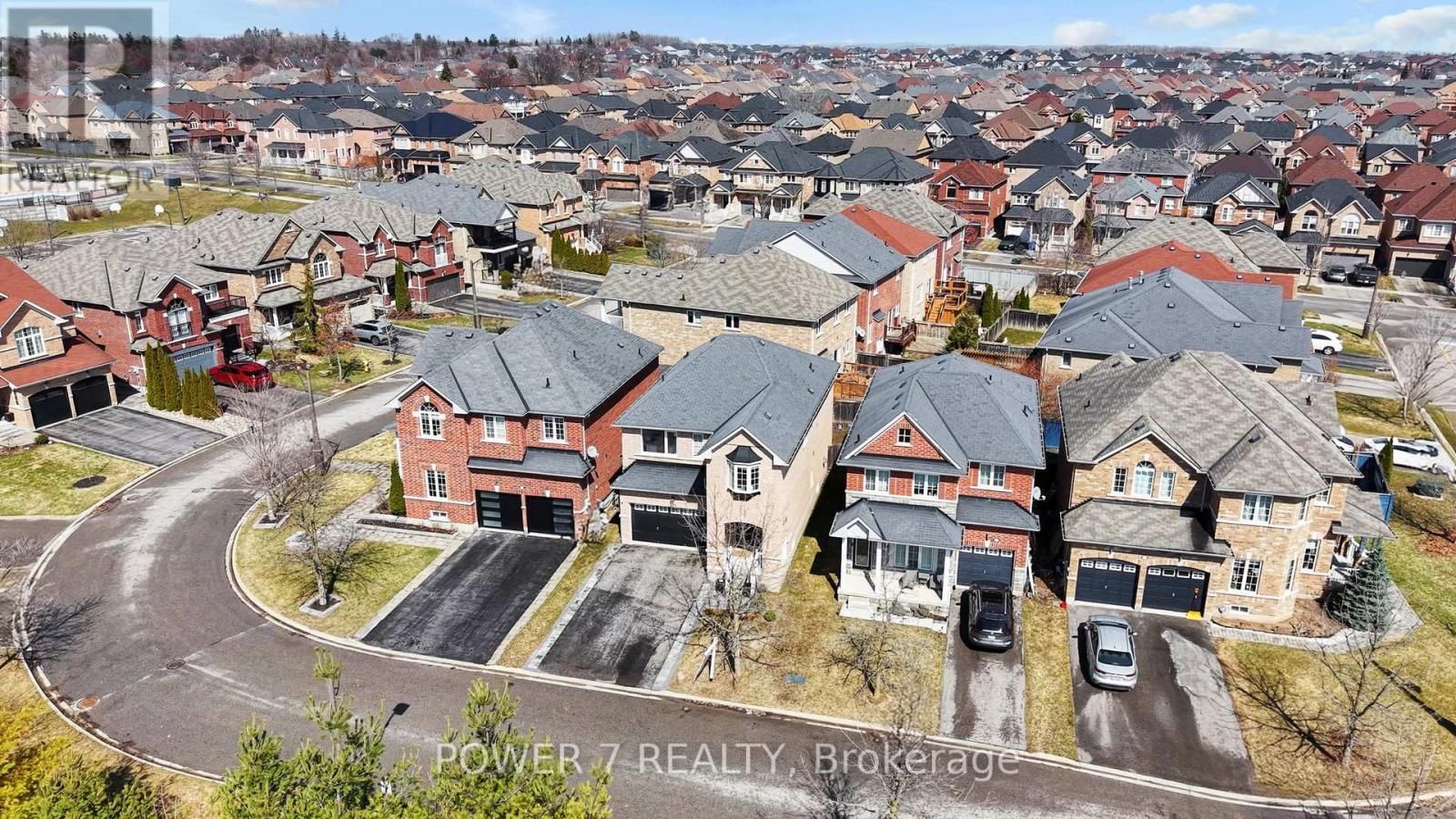 45 LOST POND CRESCENT Image 25