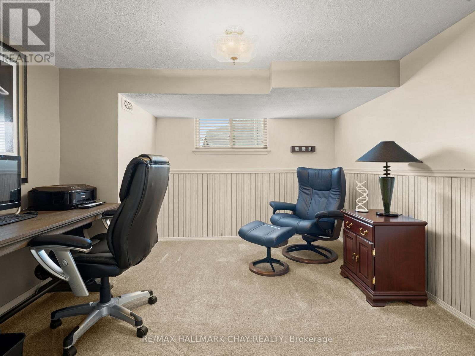 6815 4TH LINE Image 28