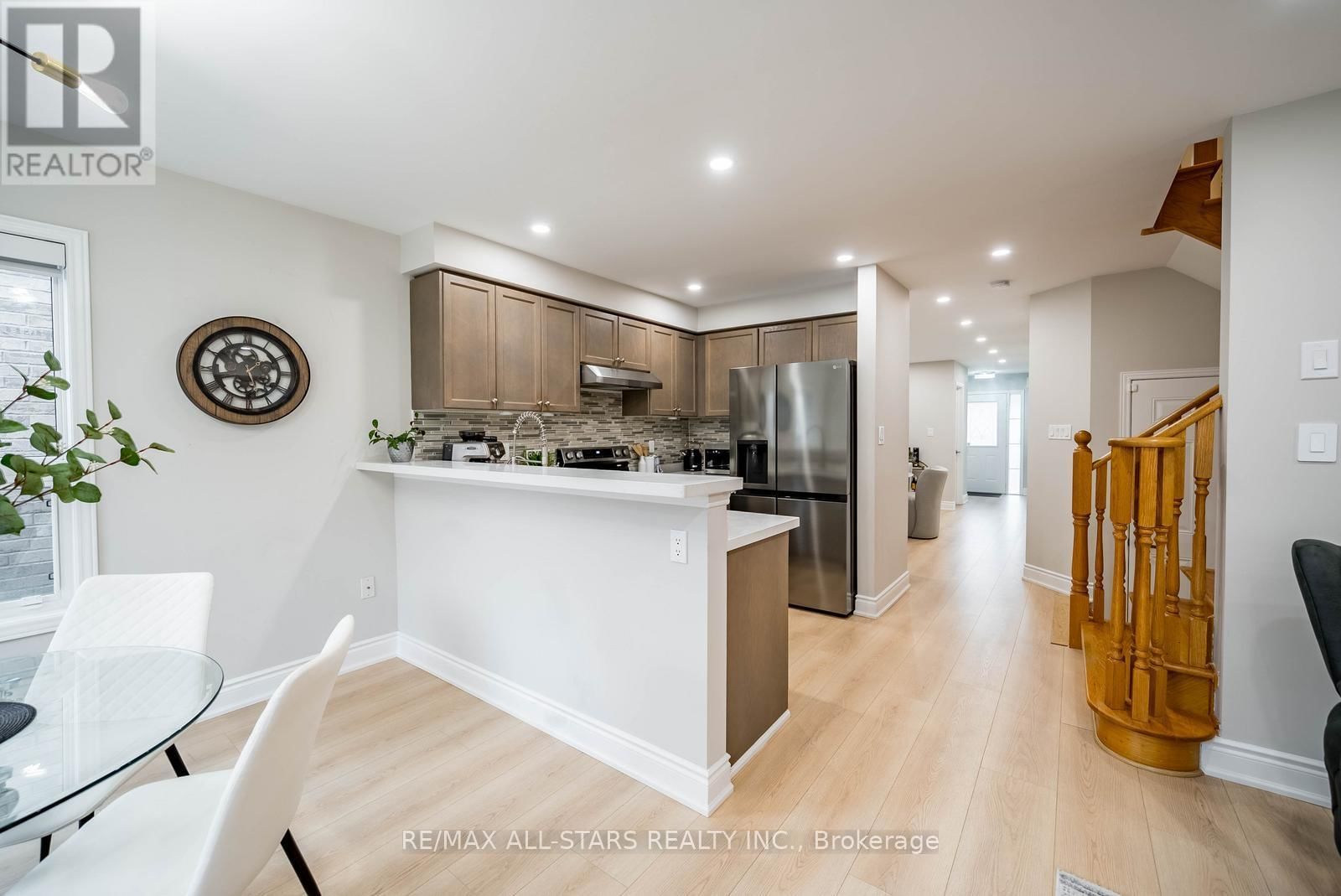 55 WIN TIMBERS CRESCENT Image 8