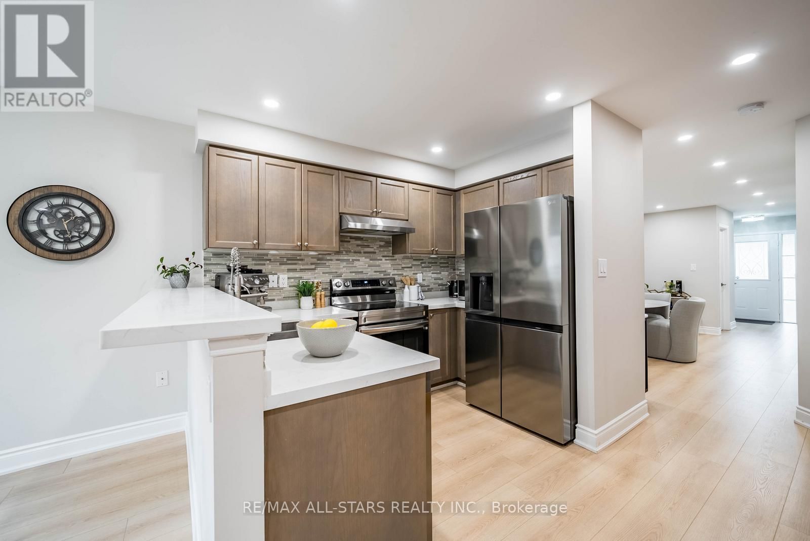 55 WIN TIMBERS CRESCENT Image 9