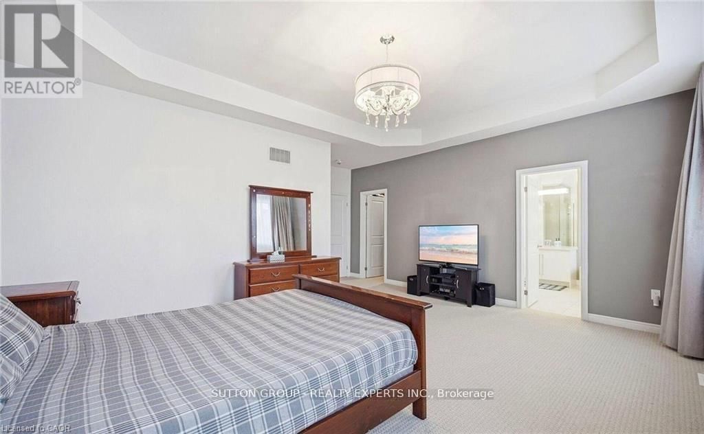 146 BEACONSFIELD DRIVE Image 17