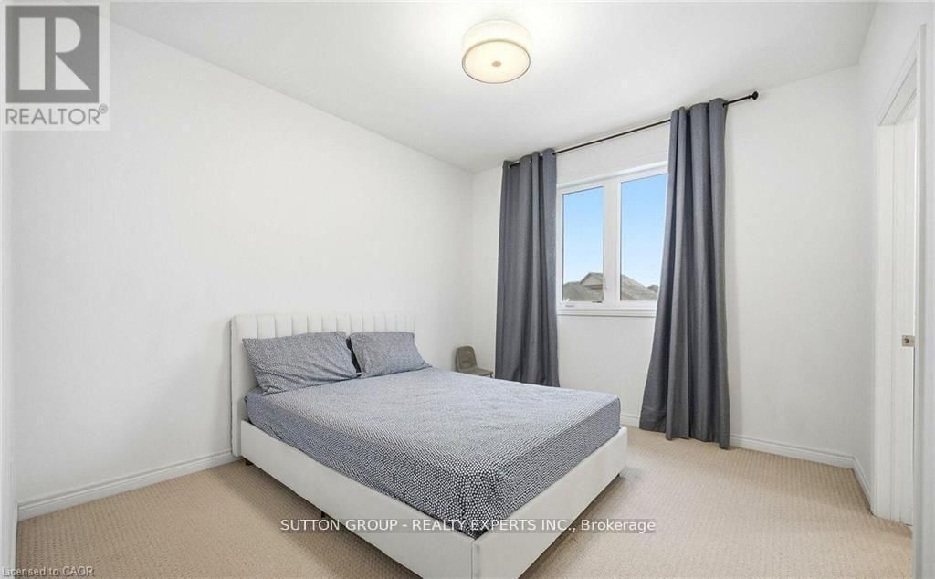 146 BEACONSFIELD DRIVE Image 34