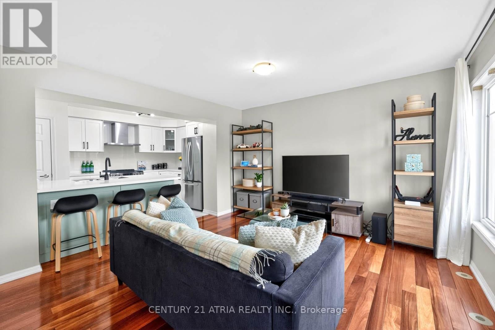 18 COSSEY LANE Image 7