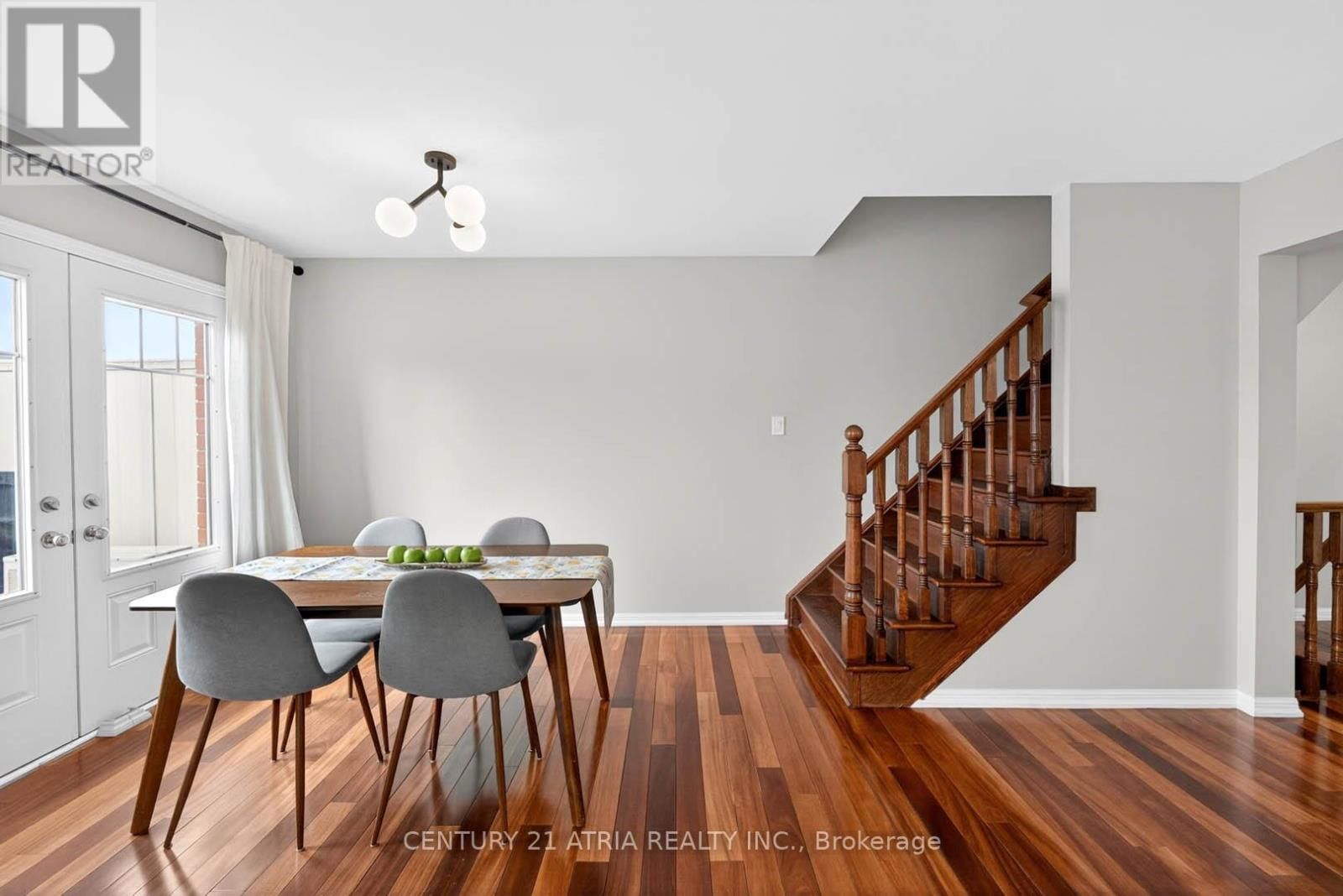 18 COSSEY LANE Image 9