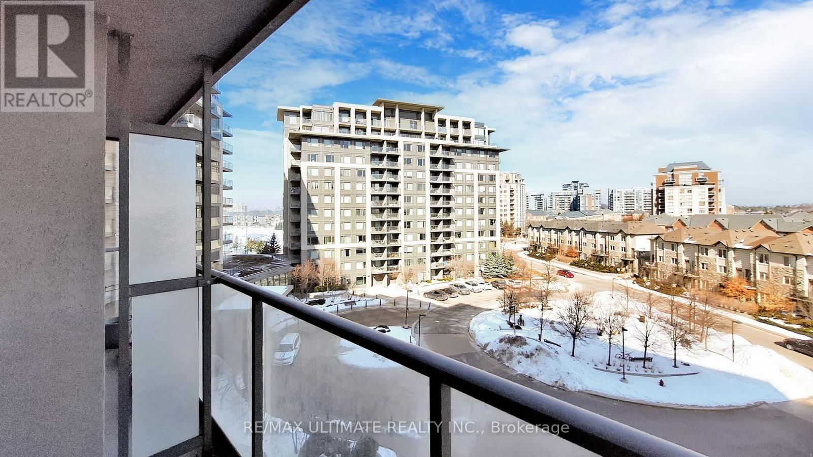 718 - 273 SOUTH PARK ROAD Image 38