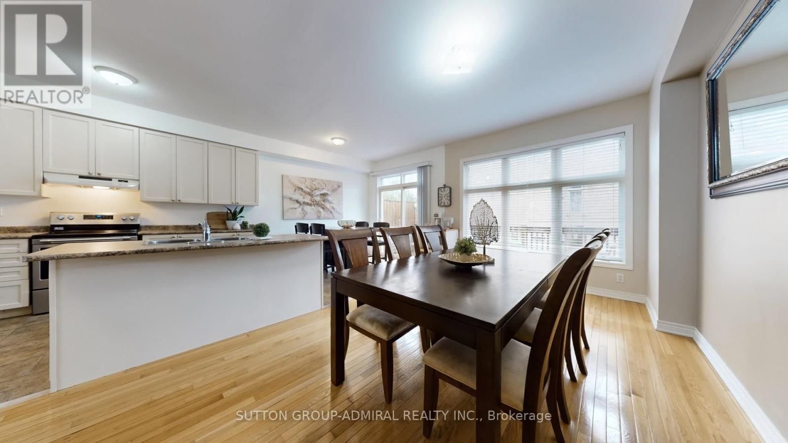 36 HELEN STREET Image 10