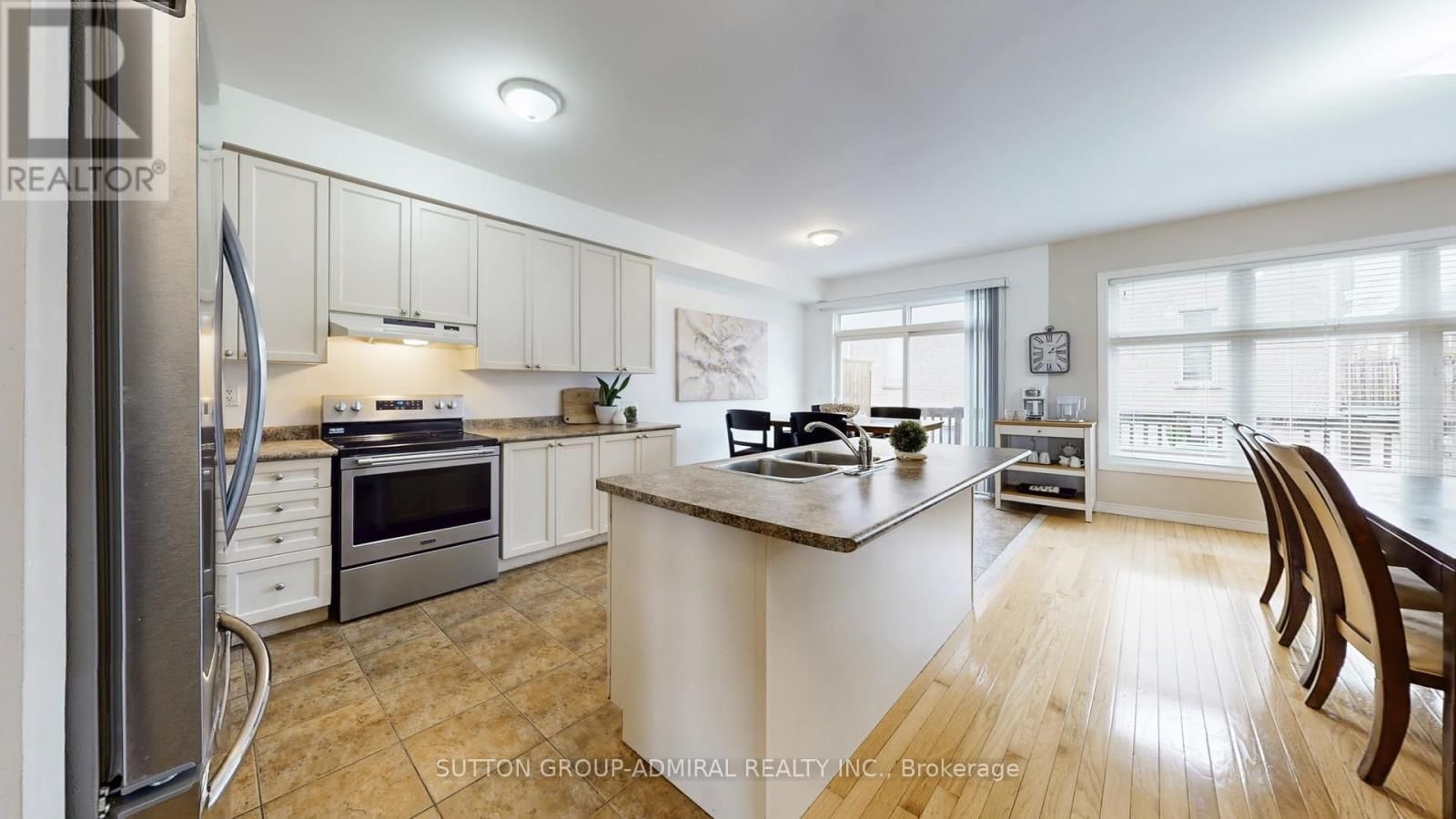 36 HELEN STREET Image 13