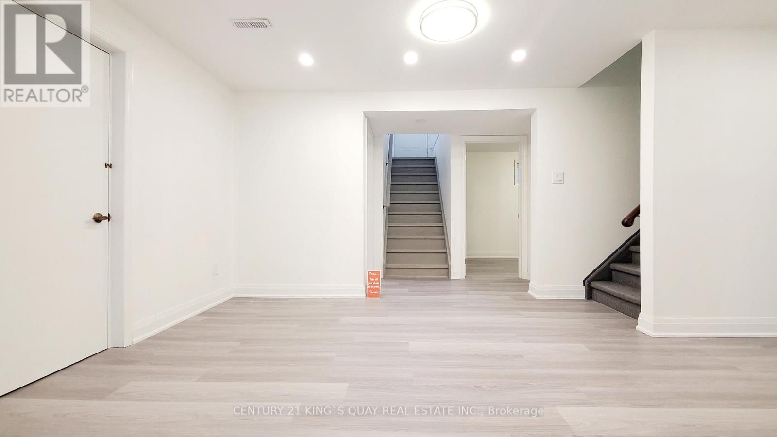 382 RAYMERVILLE DRIVE Image 5