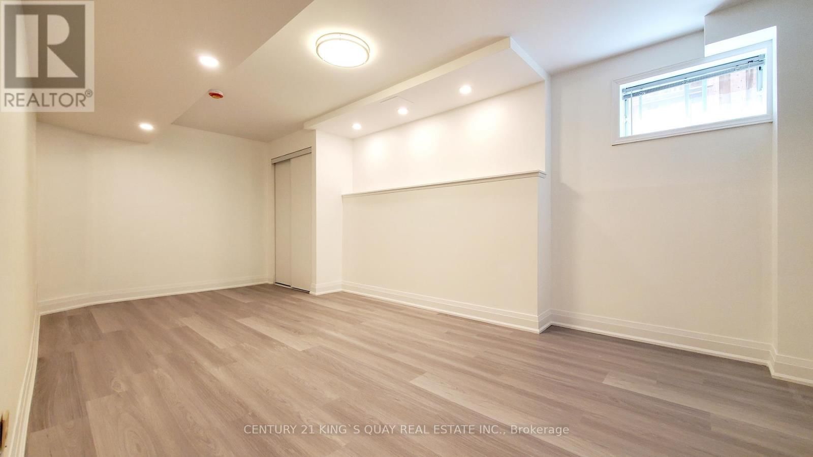 382 RAYMERVILLE DRIVE Image 8