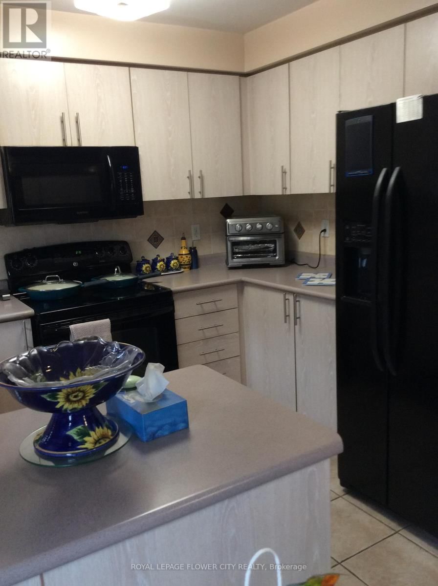 30 CONDOTTI DRIVE Image 23