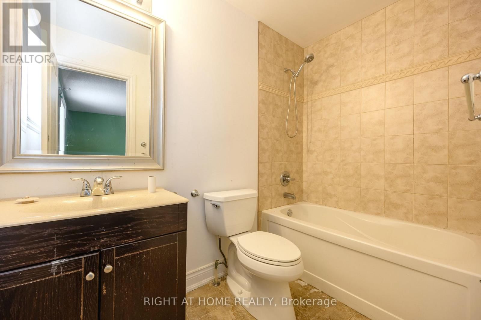 1215 LOWRIE STREET Image 15