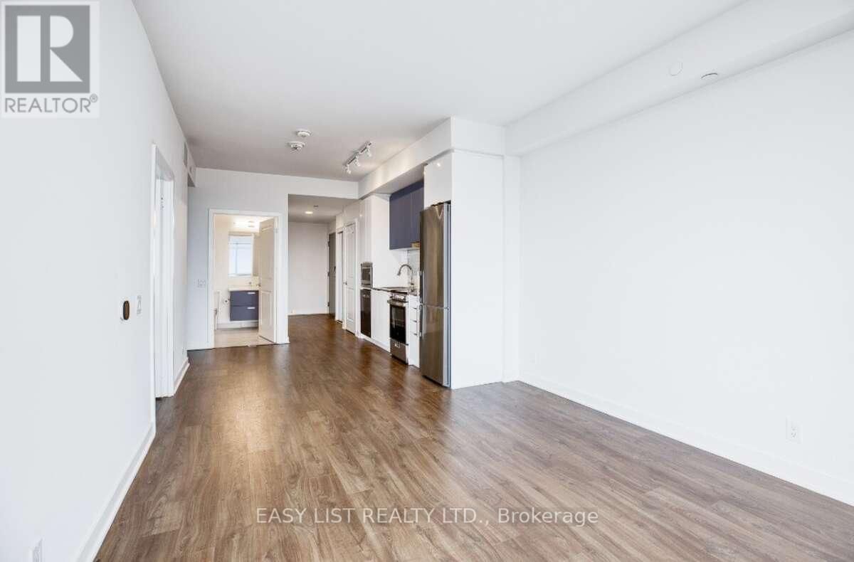 2311 - 50 UPPER MALL WAY Image 3